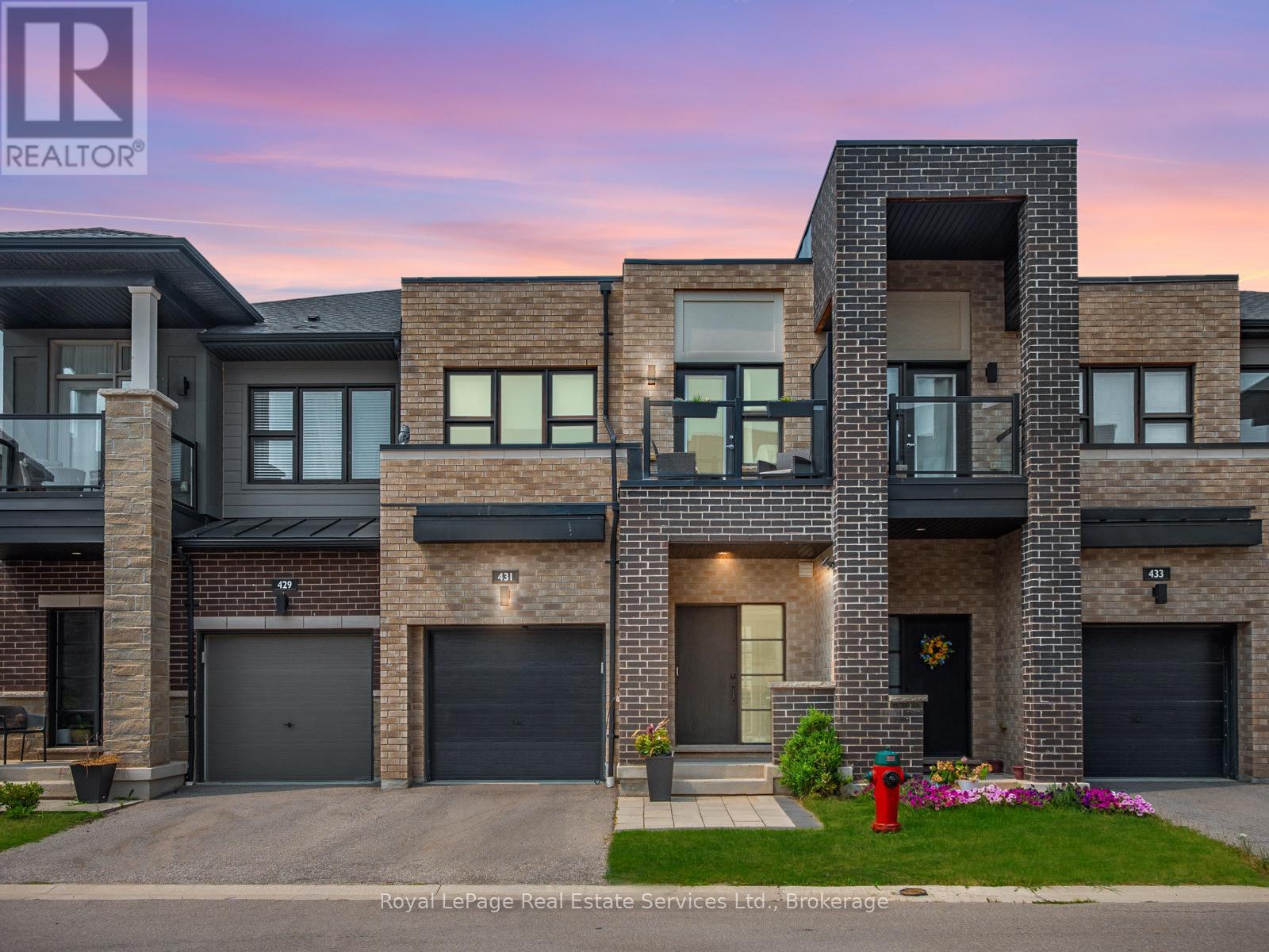 431 Athabasca Common, Oakville, Ontario  L6H 0R5 - Photo 2 - W12485316