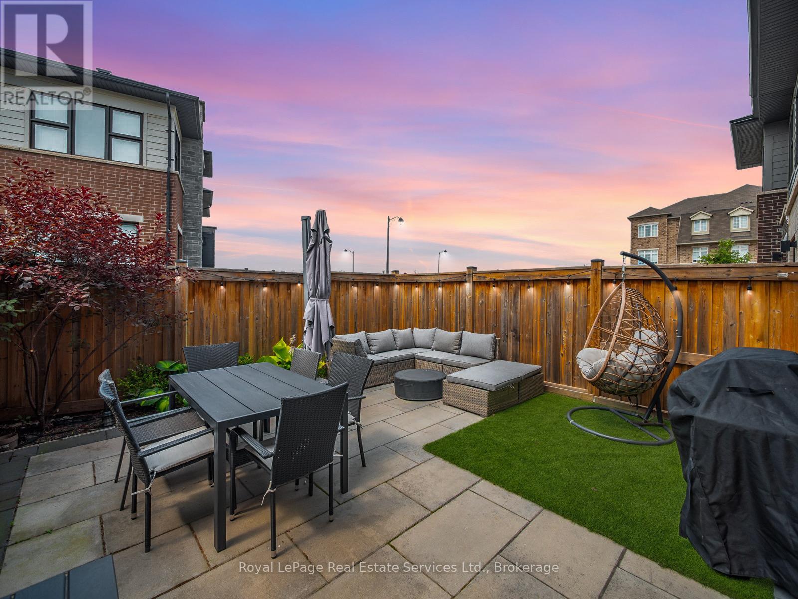 431 Athabasca Common, Oakville, Ontario  L6H 0R5 - Photo 3 - W12485316