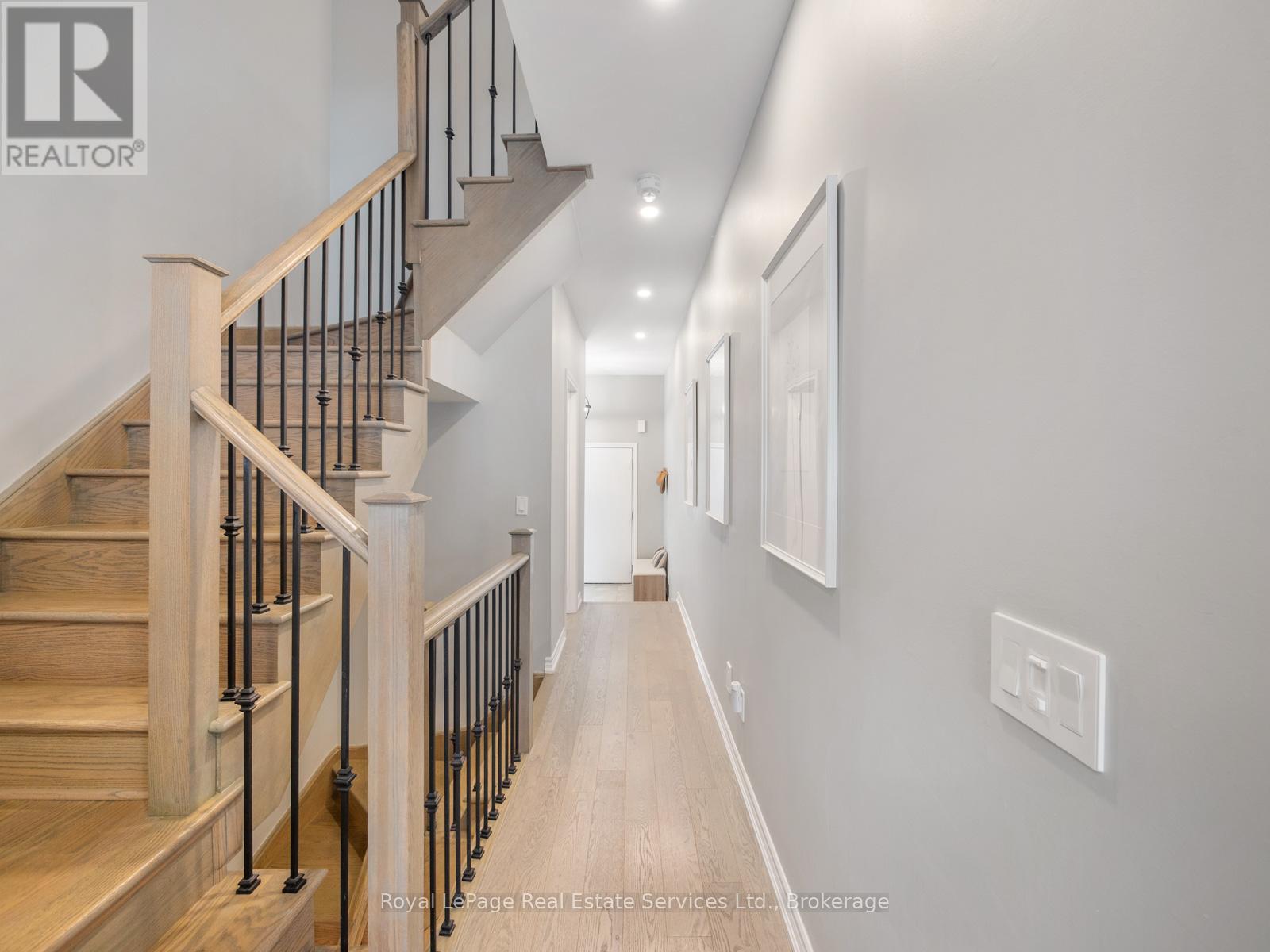 431 Athabasca Common, Oakville, Ontario  L6H 0R5 - Photo 9 - W12485316