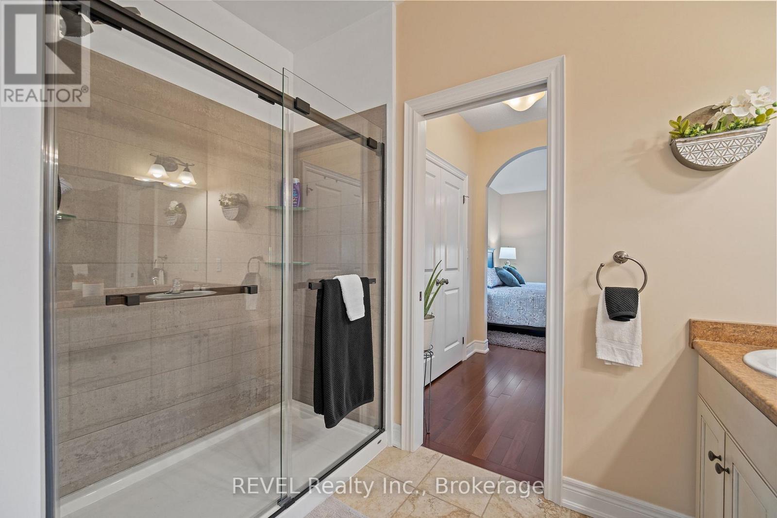 404 Jordyn Drive, Fort Erie, Ontario  L2A 6T6 - Photo 24 - X12485366