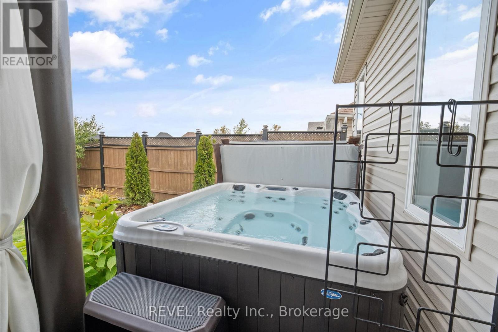 404 Jordyn Drive, Fort Erie, Ontario  L2A 6T6 - Photo 39 - X12485366