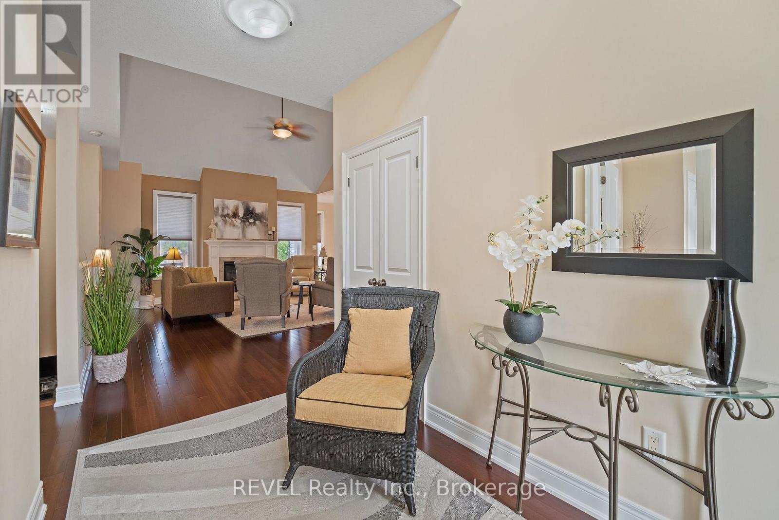 404 Jordyn Drive, Fort Erie, Ontario  L2A 6T6 - Photo 5 - X12485366