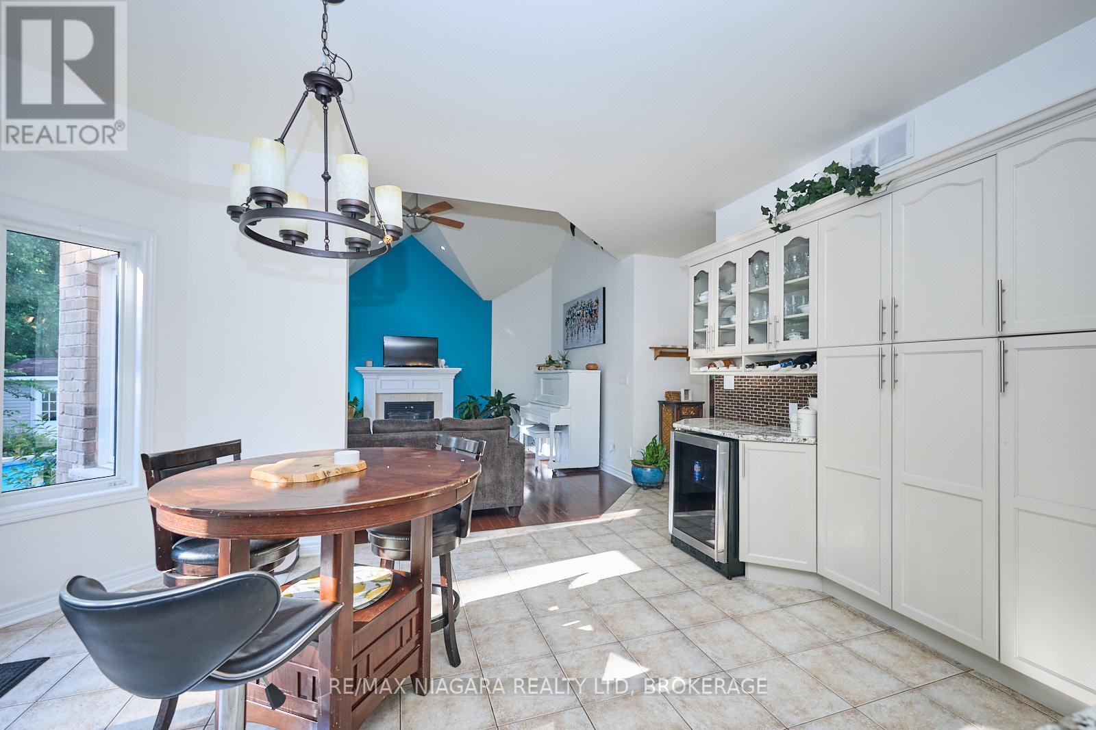 690 Brian Street, Fort Erie, Ontario  L2A 6W2 - Photo 14 - X12485388