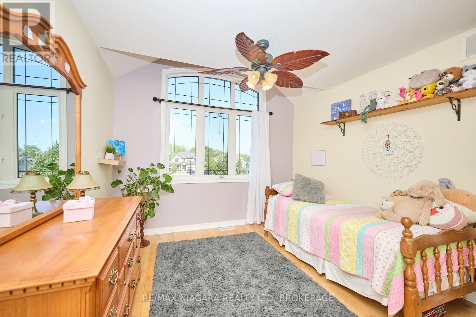 690 Brian Street, Fort Erie, Ontario  L2A 6W2 - Photo 38 - X12485388