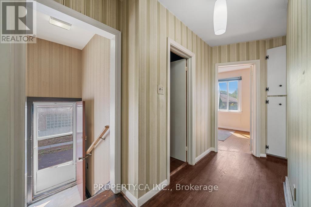 35 Farrell Avenue, Toronto, Ontario  M2R 1C7 - Photo 19 - C12485198
