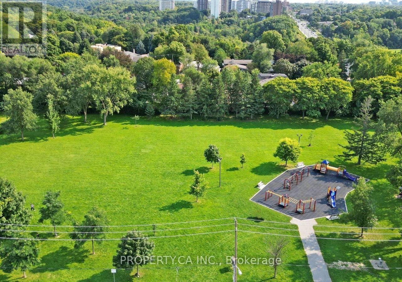 35 Farrell Avenue, Toronto, Ontario  M2R 1C7 - Photo 29 - C12485198