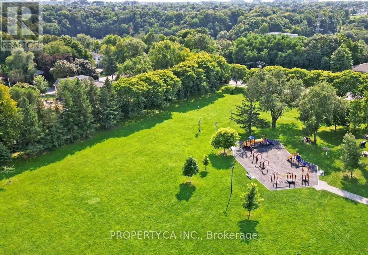 35 Farrell Avenue, Toronto, Ontario  M2R 1C7 - Photo 30 - C12485198