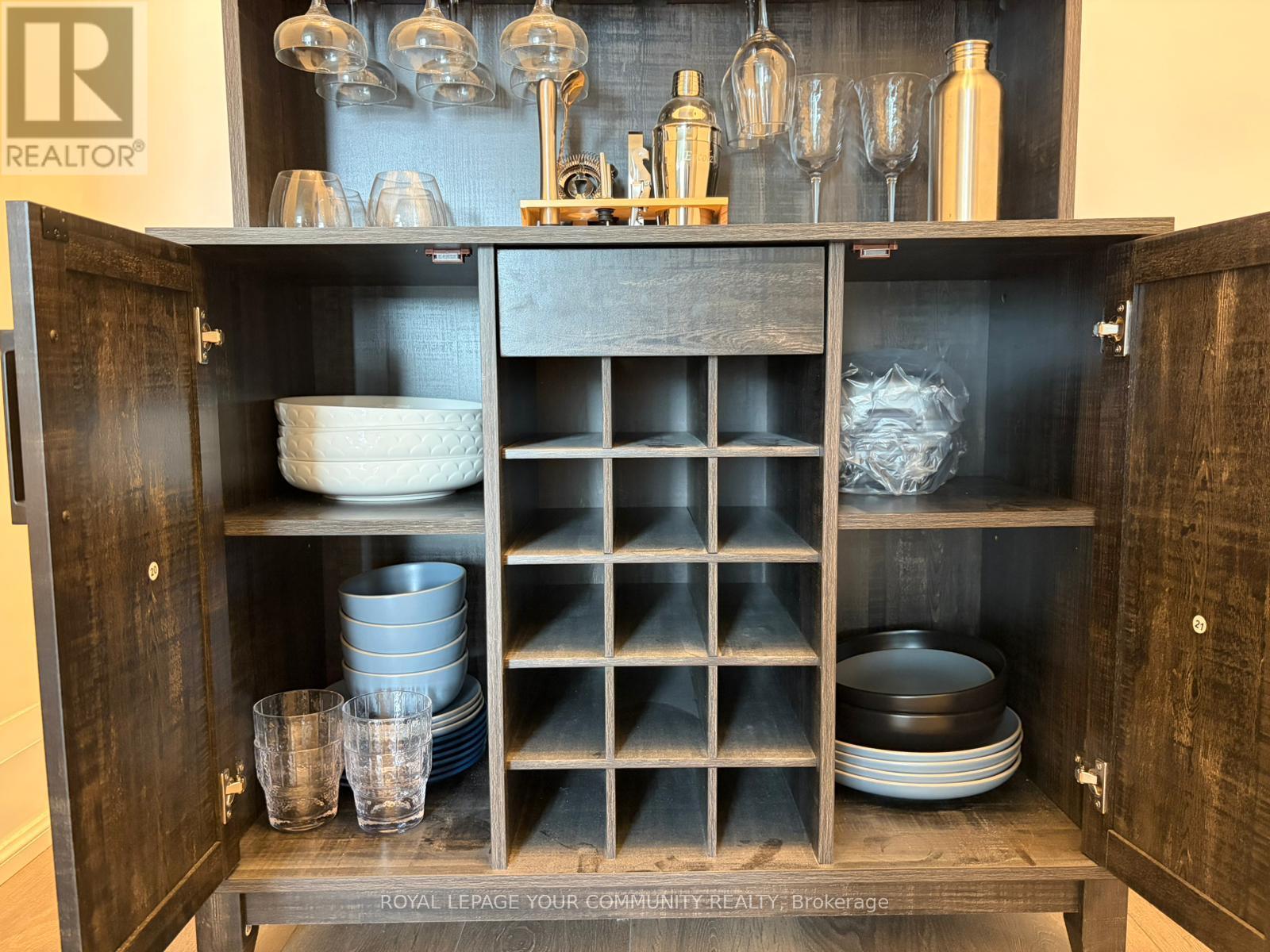 1713 - 101 Erskine Avenue, Toronto, Ontario  M4P 1Y5 - Photo 12 - C12485246