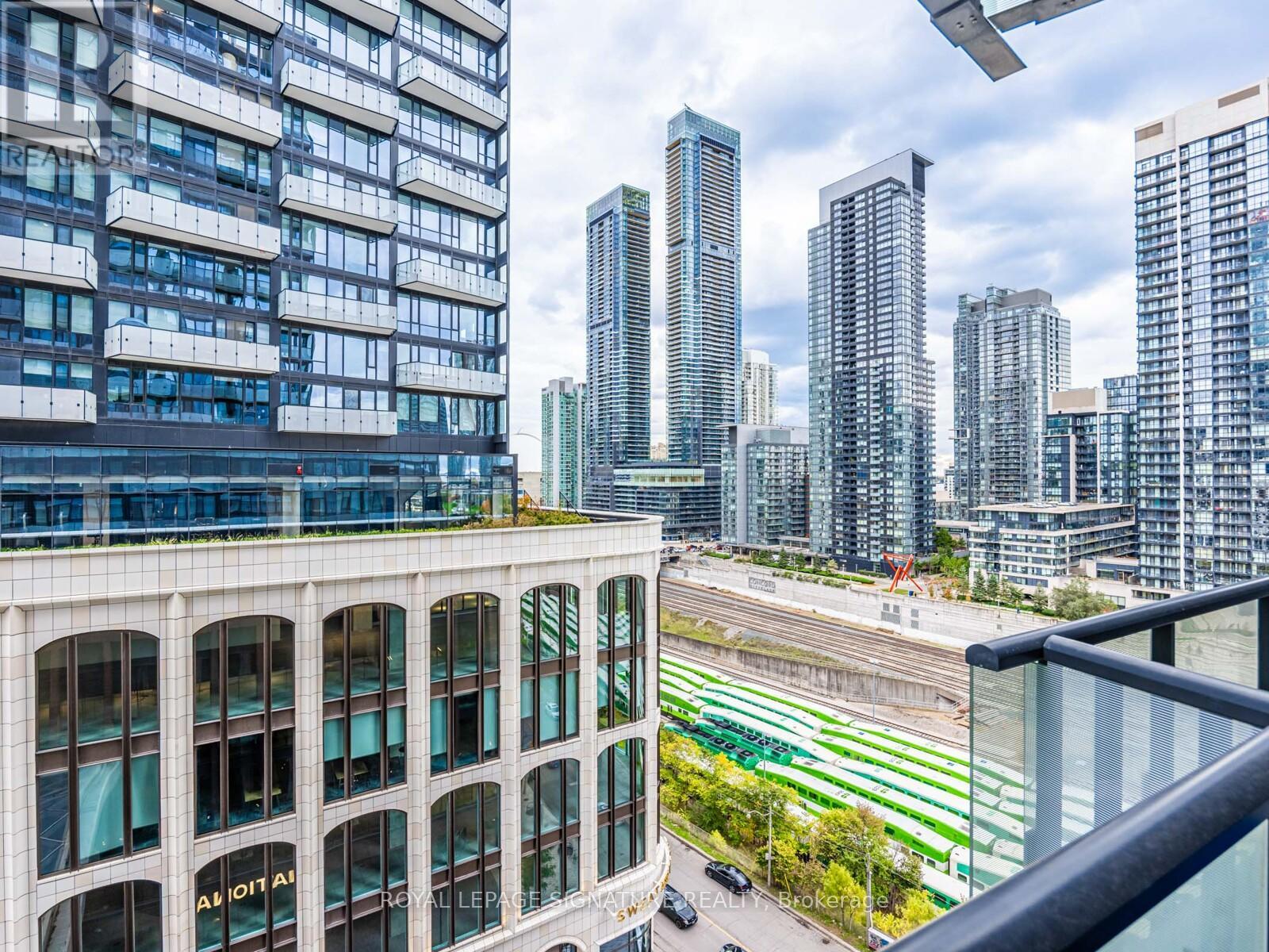 811 - 480 Front Street, Toronto, Ontario  N0J 1P0 - Photo 9 - C12485269