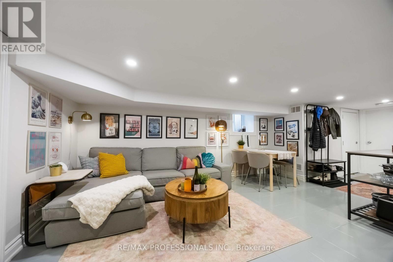 Basement Unit - 2 Afton Avenue Nw, Toronto, Ontario  M6J 1R7 - Photo 11 - C12485281