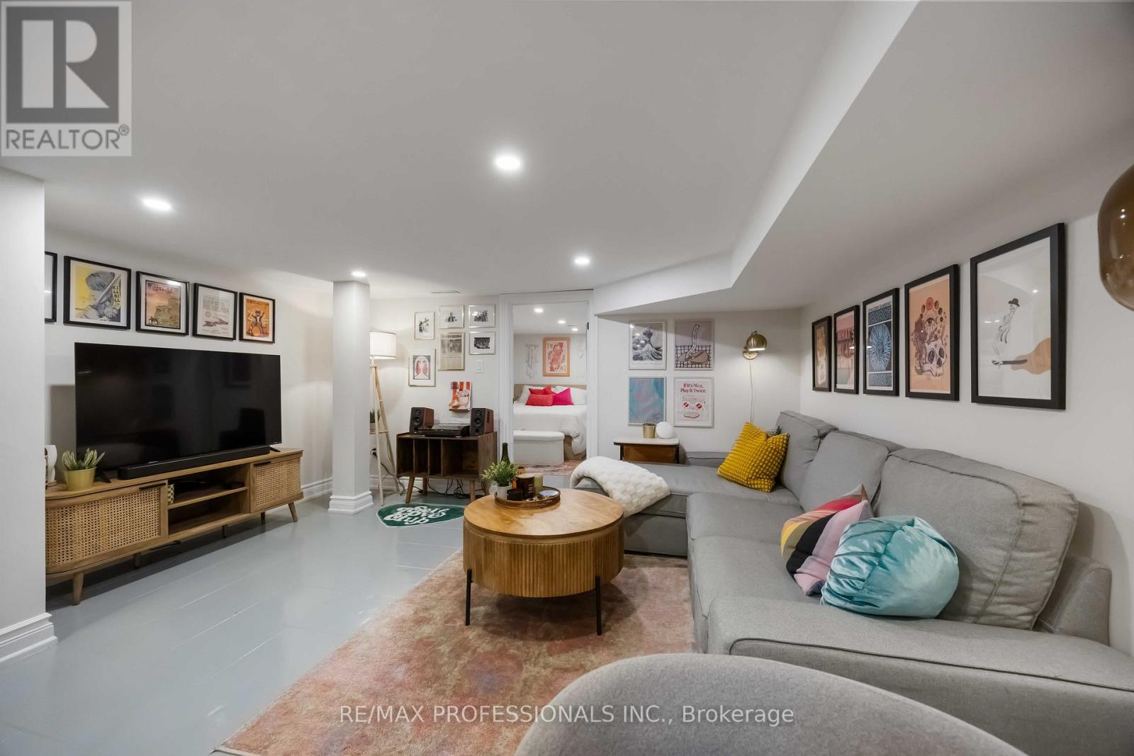 Basement Unit - 2 Afton Avenue Nw, Toronto, Ontario  M6J 1R7 - Photo 12 - C12485281