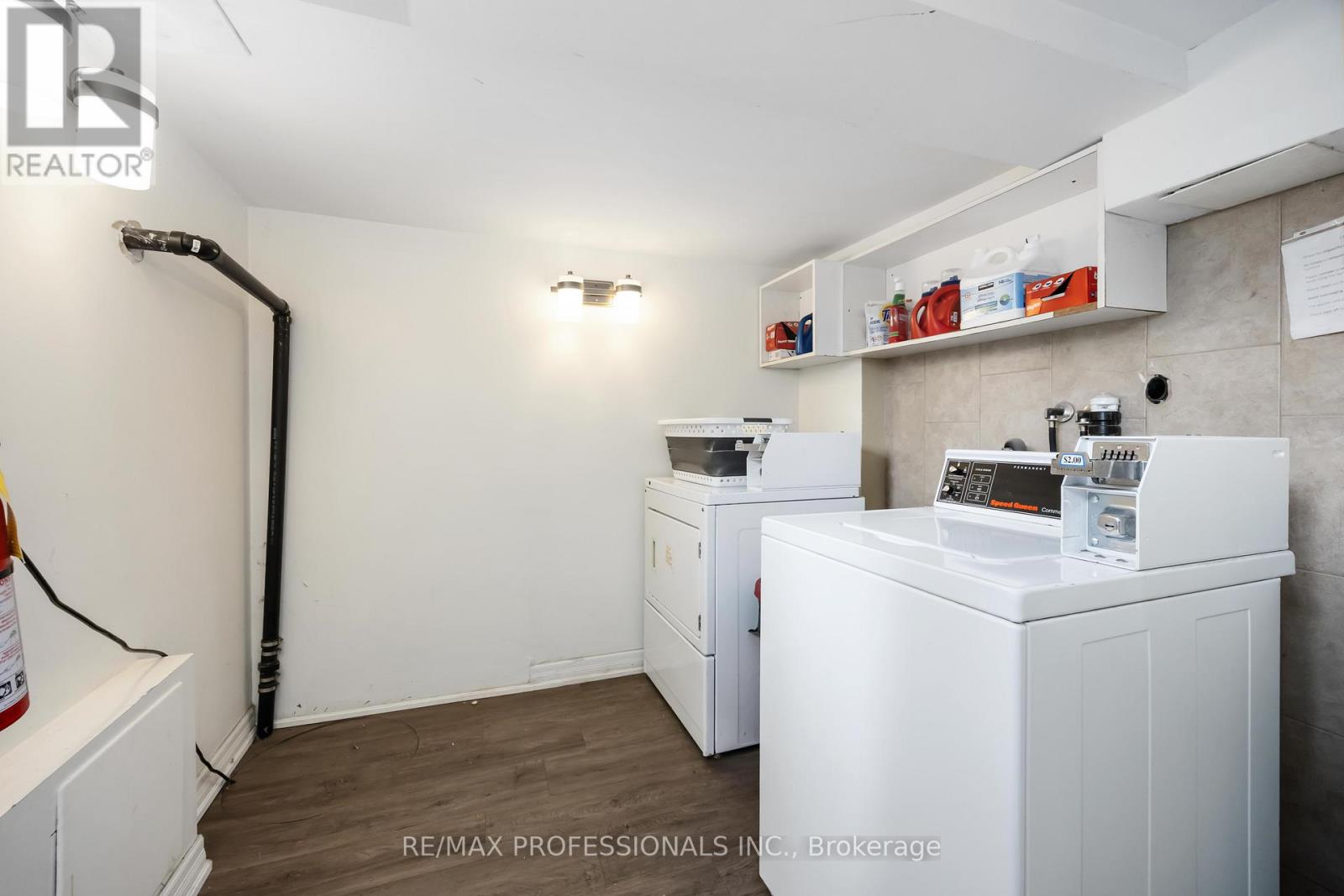 Basement Unit - 2 Afton Avenue Nw, Toronto, Ontario  M6J 1R7 - Photo 27 - C12485281