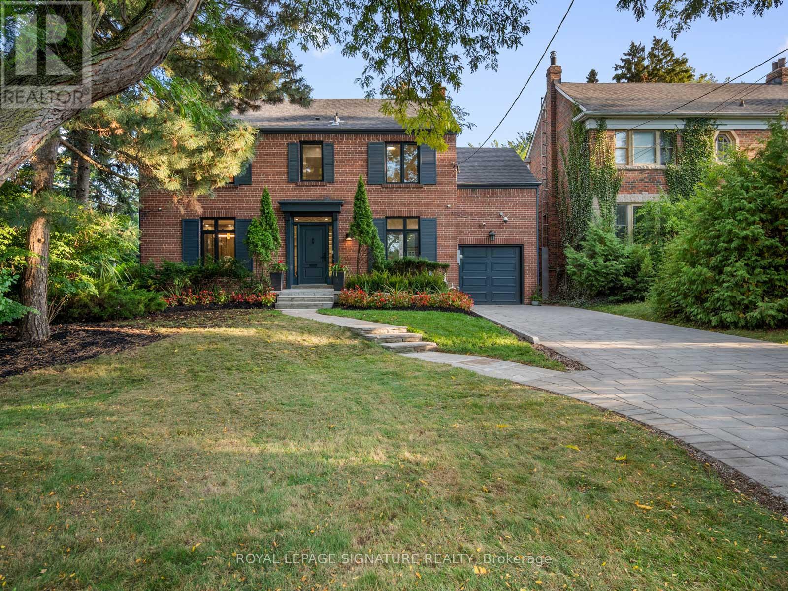 137 Cheltenham Avenue, Toronto, Ontario  M4N 1R1 - Photo 2 - C12485310