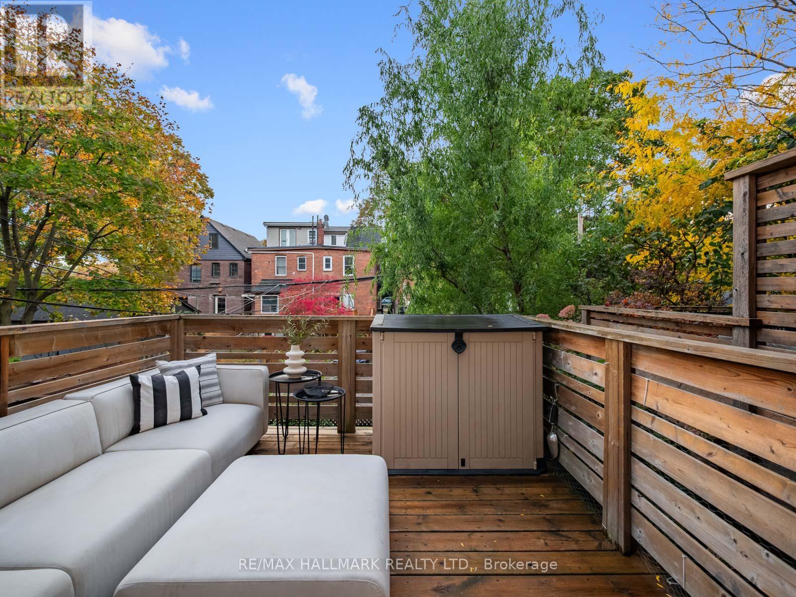 31 Tennis Crescent, Toronto (North Riverdale), Ontario  M4K 1J4 - Photo 17 - E12485207