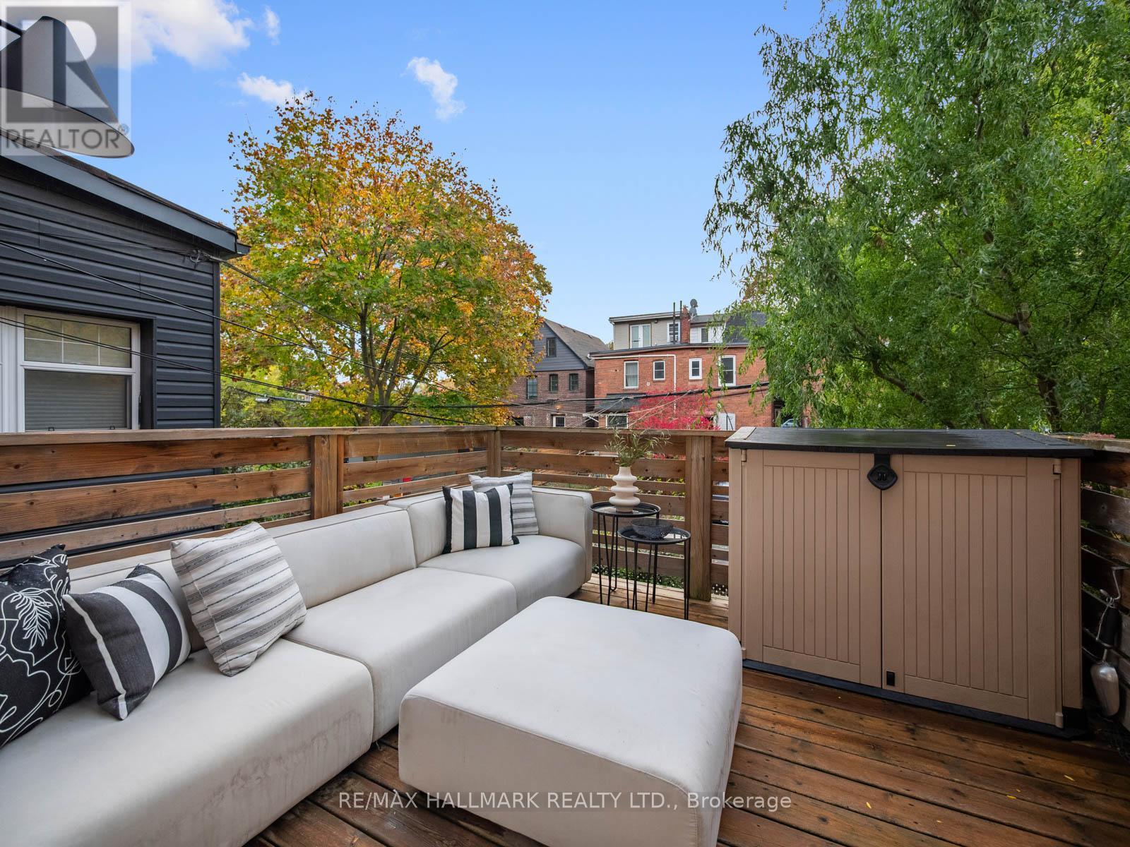 31 Tennis Crescent, Toronto (North Riverdale), Ontario  M4K 1J4 - Photo 18 - E12485207