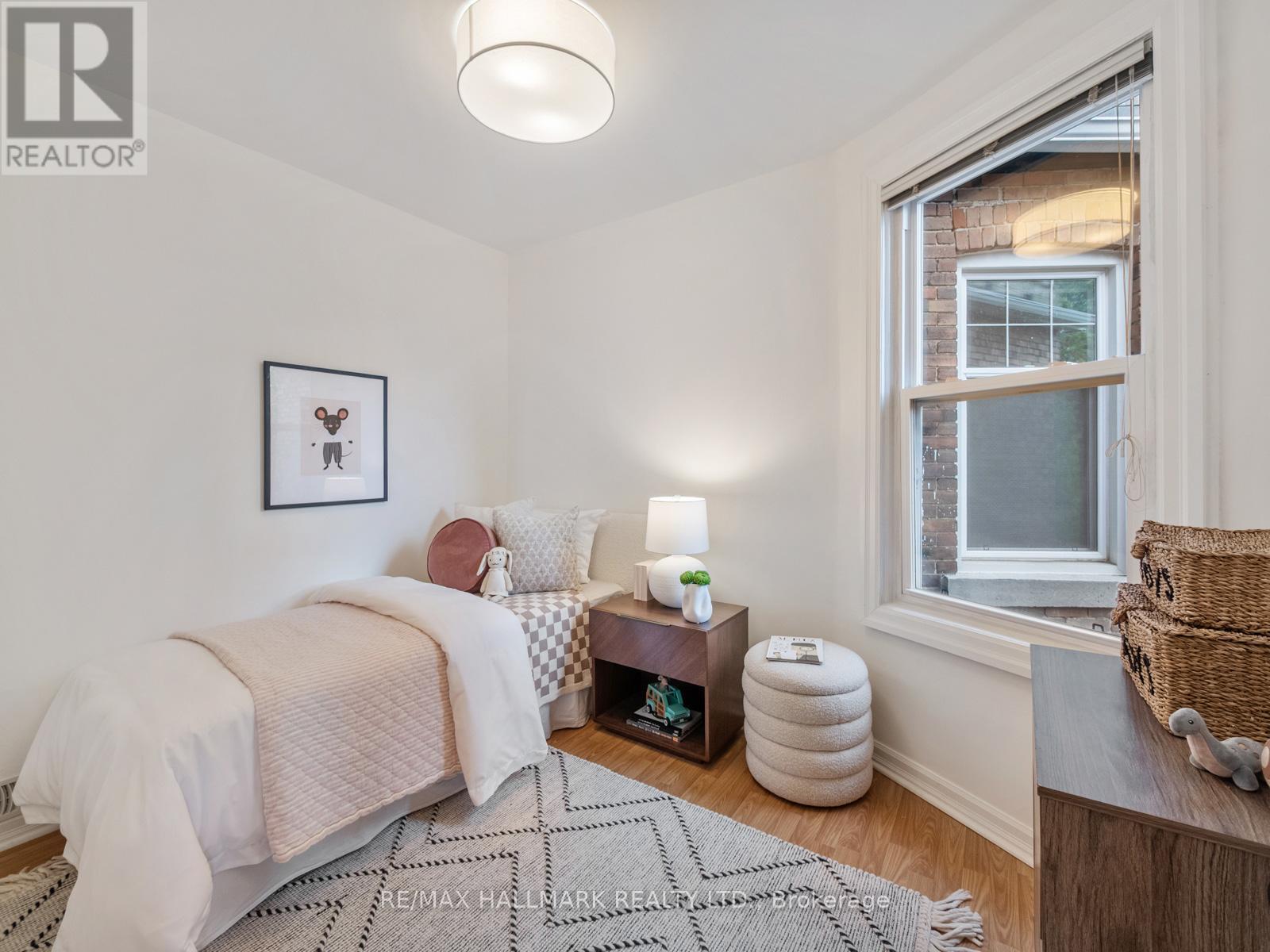 31 Tennis Crescent, Toronto (North Riverdale), Ontario  M4K 1J4 - Photo 23 - E12485207