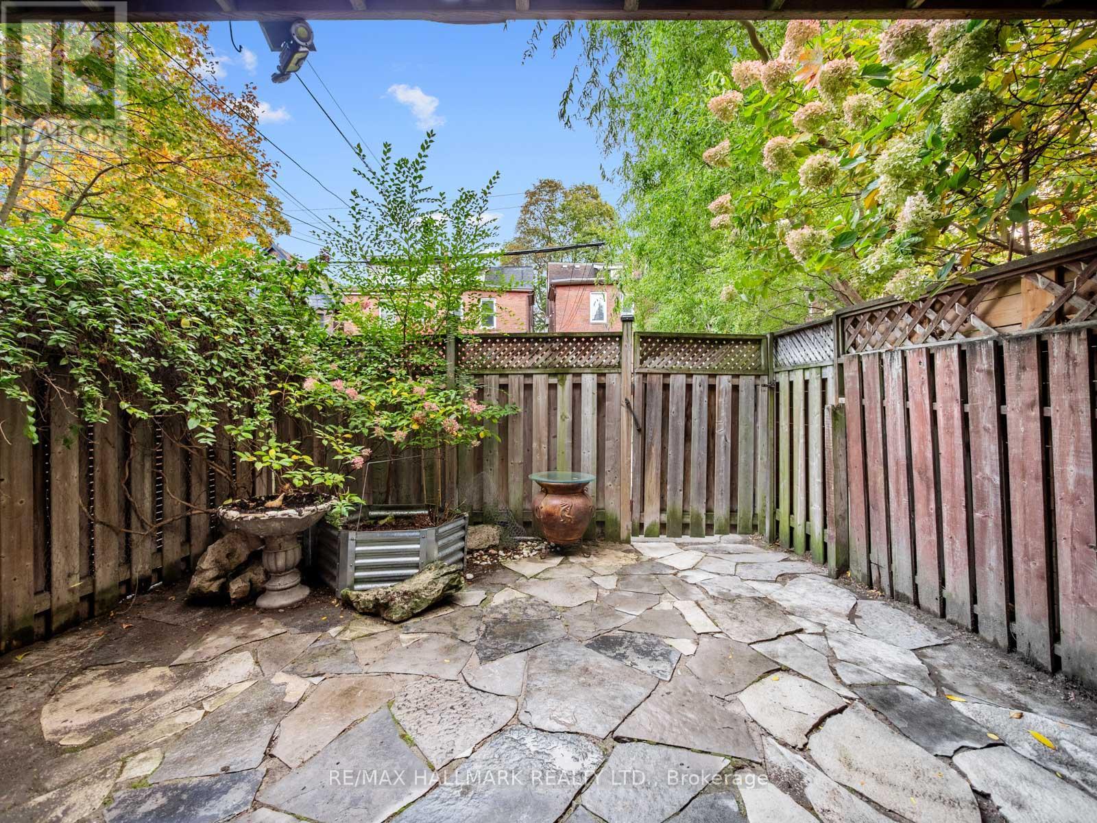 31 Tennis Crescent, Toronto (North Riverdale), Ontario  M4K 1J4 - Photo 44 - E12485207