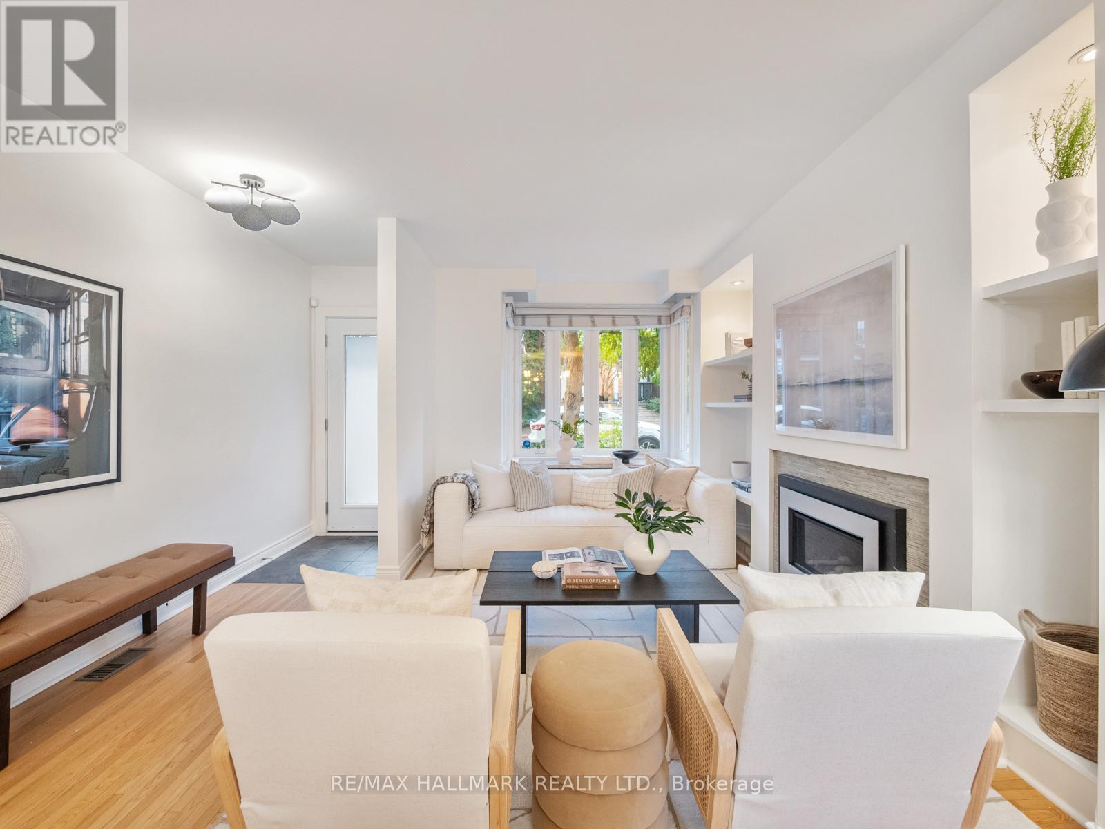 31 Tennis Crescent, Toronto (North Riverdale), Ontario  M4K 1J4 - Photo 6 - E12485207