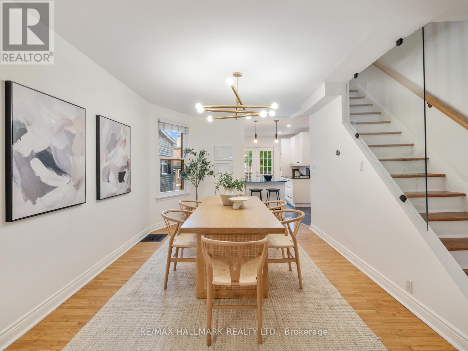 31 Tennis Crescent, Toronto (North Riverdale), Ontario  M4K 1J4 - Photo 7 - E12485207