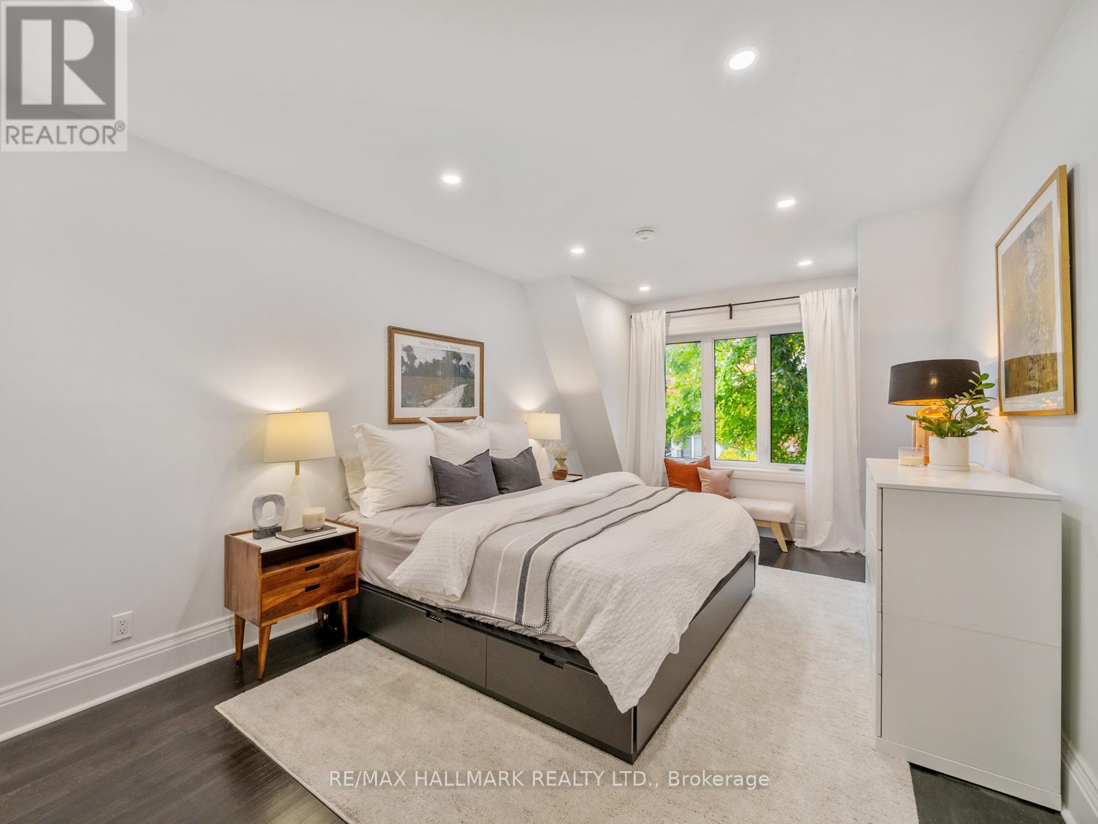 28 Sproat Avenue, Toronto, Ontario  M4M 1W4 - Photo 15 - E12485241