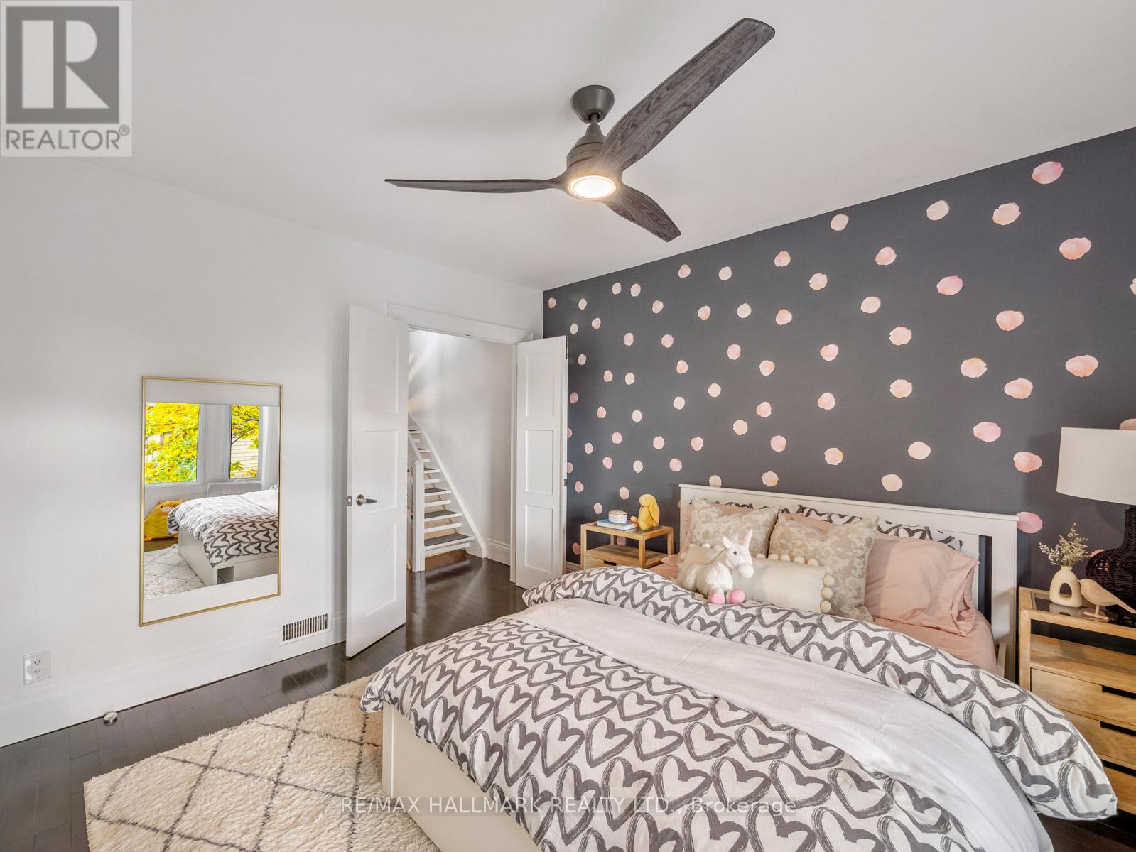 28 Sproat Avenue, Toronto, Ontario  M4M 1W4 - Photo 20 - E12485241