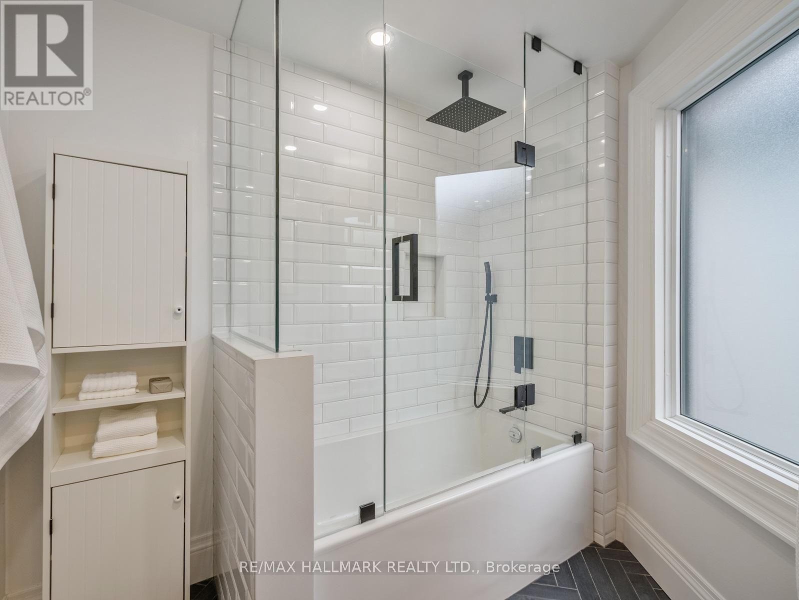 28 Sproat Avenue, Toronto, Ontario  M4M 1W4 - Photo 24 - E12485241