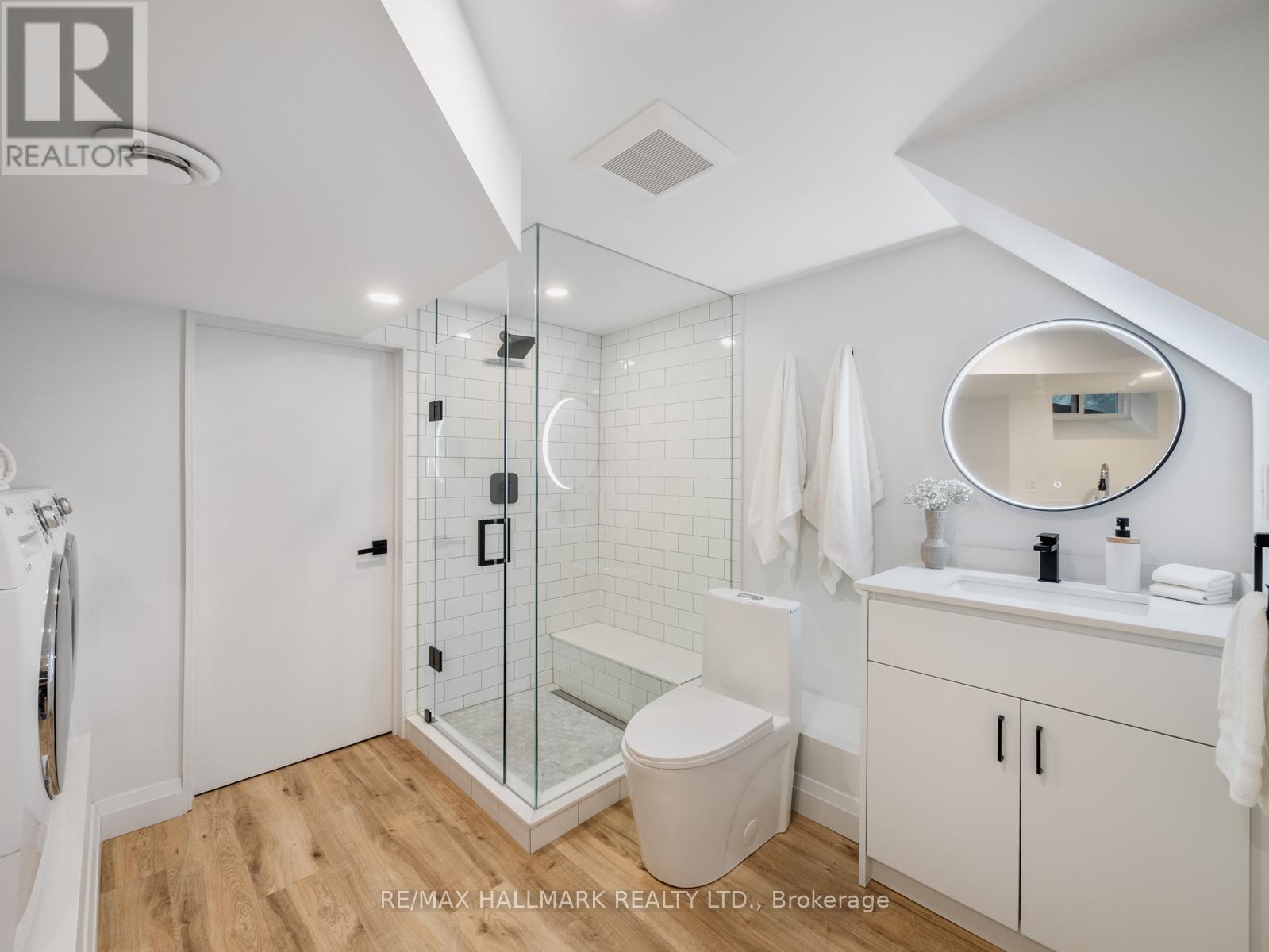 28 Sproat Avenue, Toronto, Ontario  M4M 1W4 - Photo 37 - E12485241