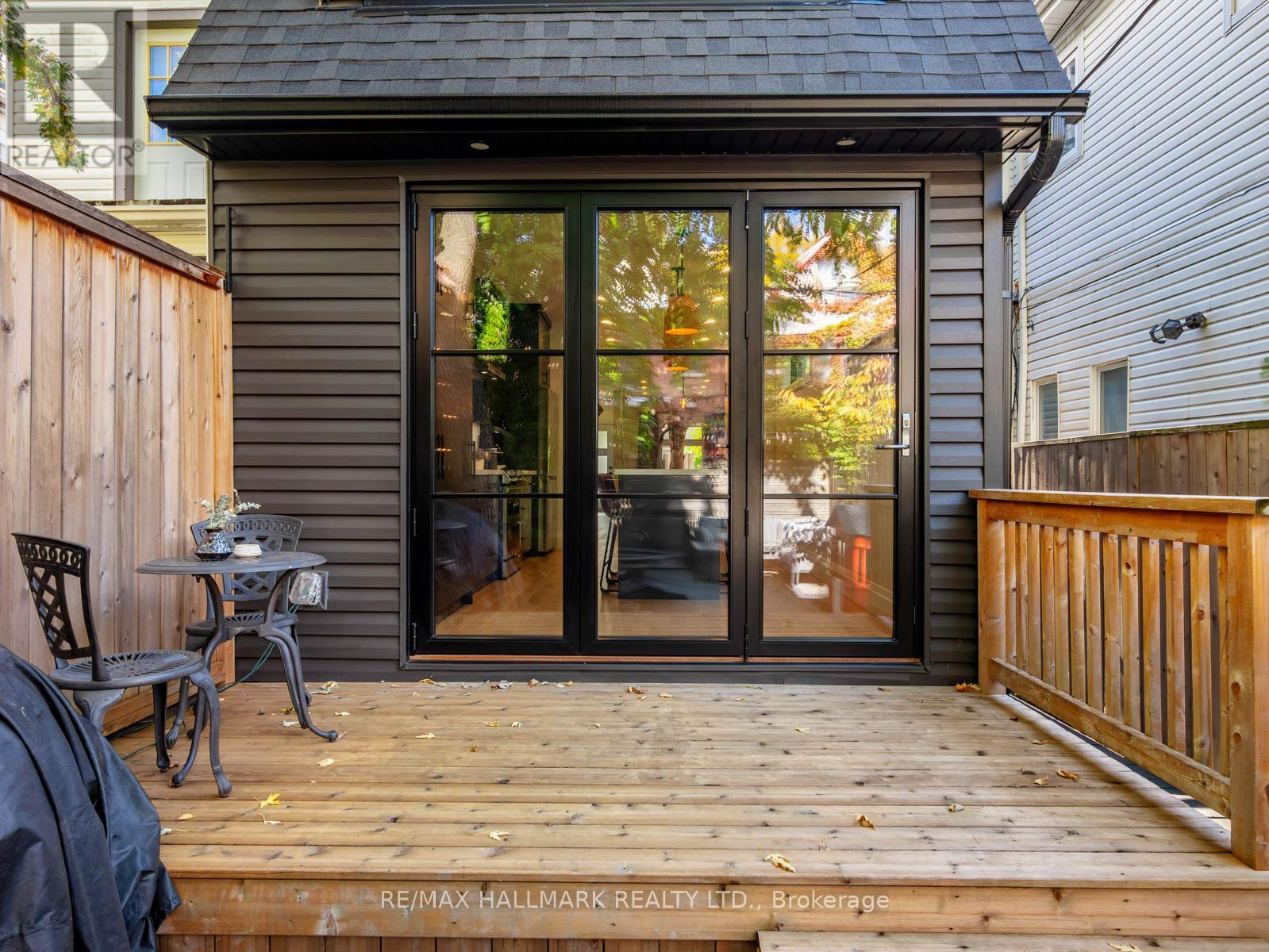 28 Sproat Avenue, Toronto, Ontario  M4M 1W4 - Photo 39 - E12485241