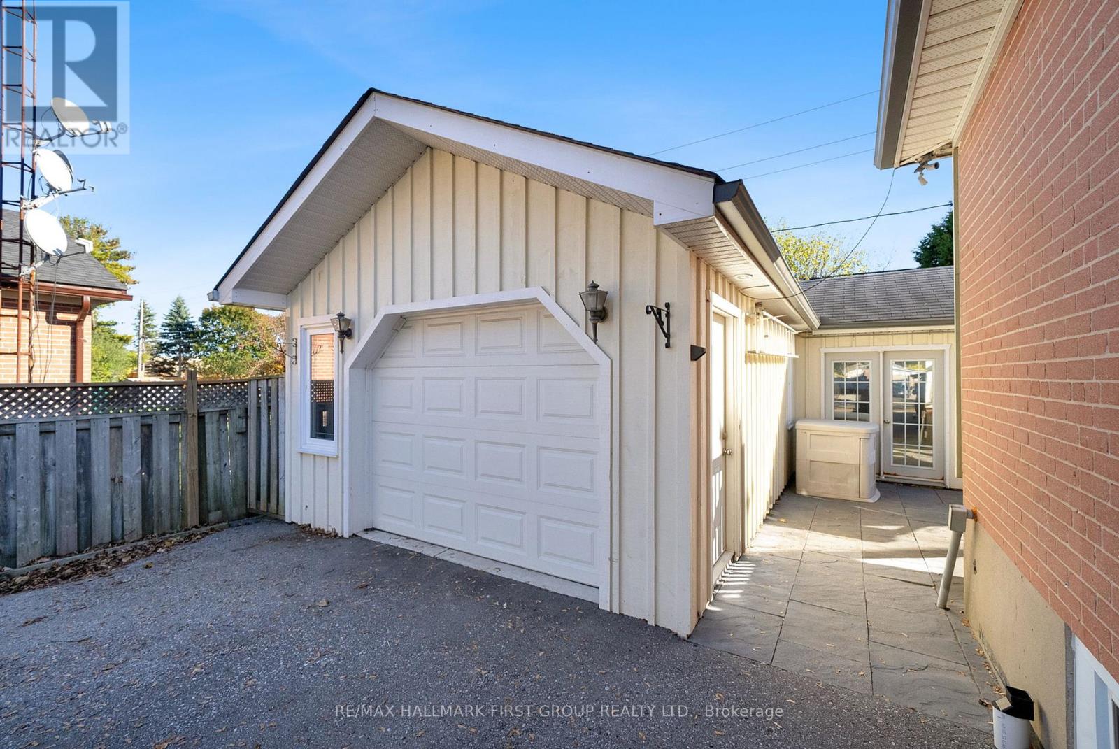 111 Emperor Street, Ajax, Ontario  L1S 1N3 - Photo 2 - E12485278