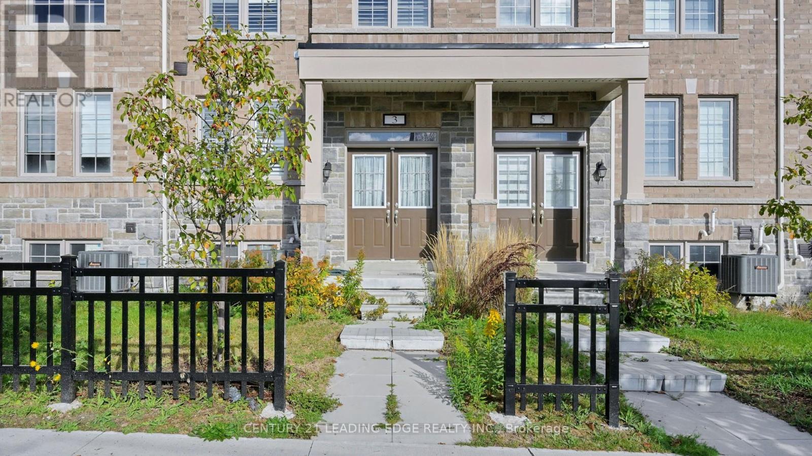 3 Royal Collection Way, Whitby, Ontario  L1P 0P1 - Photo 5 - E12485298