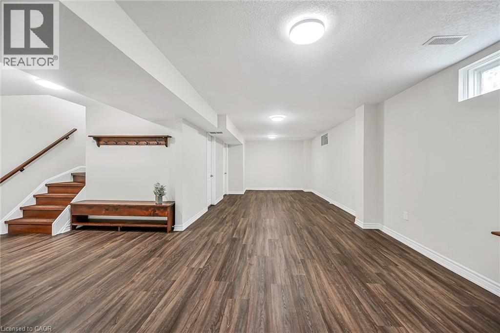 99 Panabaker Drive Unit# 8, Ancaster, Ontario  L9G 0A3 - Photo 38 - 40782559