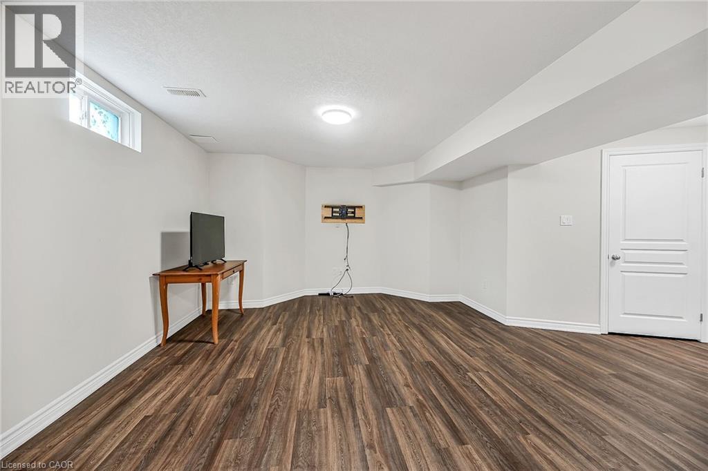 99 Panabaker Drive Unit# 8, Ancaster, Ontario  L9G 0A3 - Photo 40 - 40782559