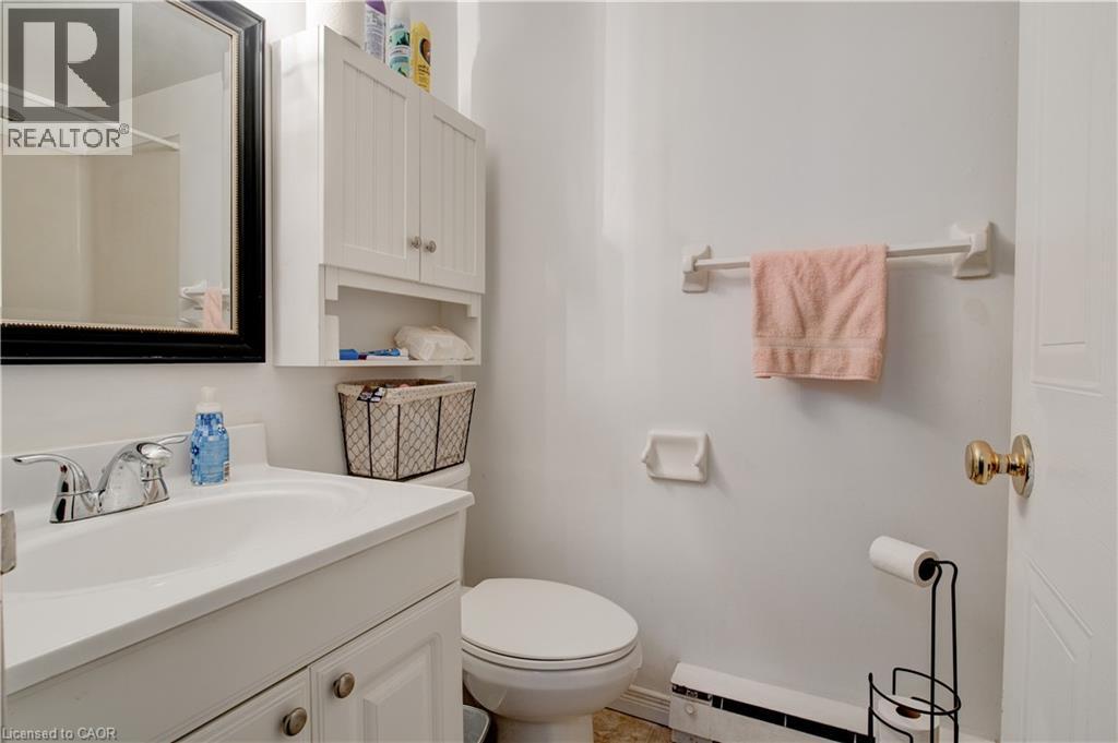 18 Holborn Court Unit# 104, Kitchener, Ontario  N2A 4A1 - Photo 17 - 40782470