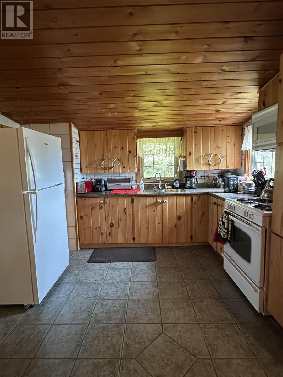 1943 V Lin, Richards Landing, Ontario P0R 1J0 - Photo 15 - SM251529