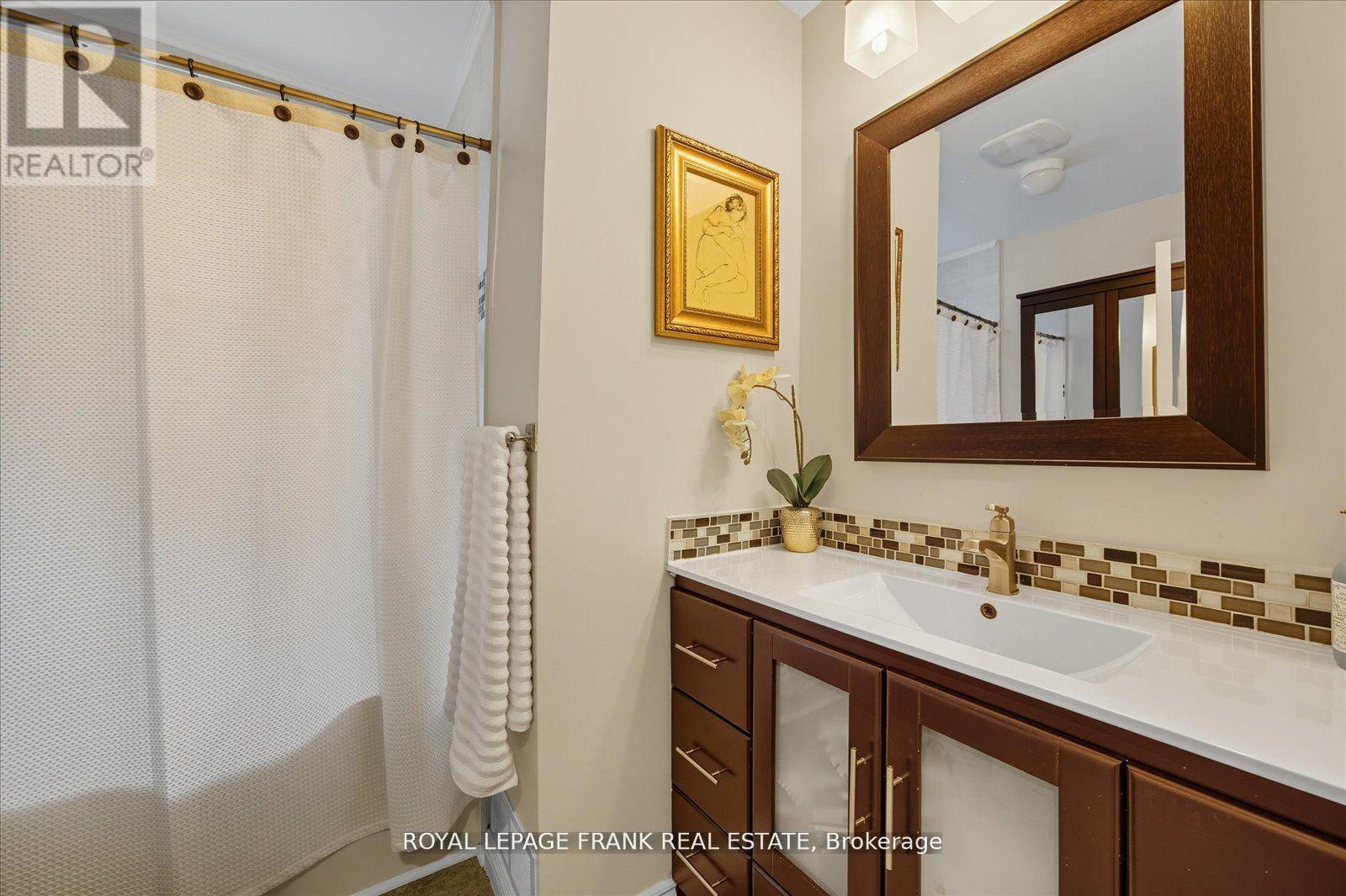 71 Lasalle Avenue, Oshawa, Ontario  L1H 5Y3 - Photo 10 - E12485391