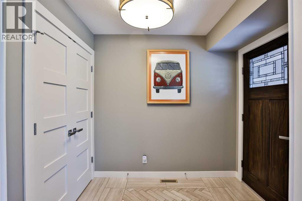 234 Mcmaster Boulevard W, Lethbridge, Alberta  T1K 4R3 - Photo 2 - A2243378