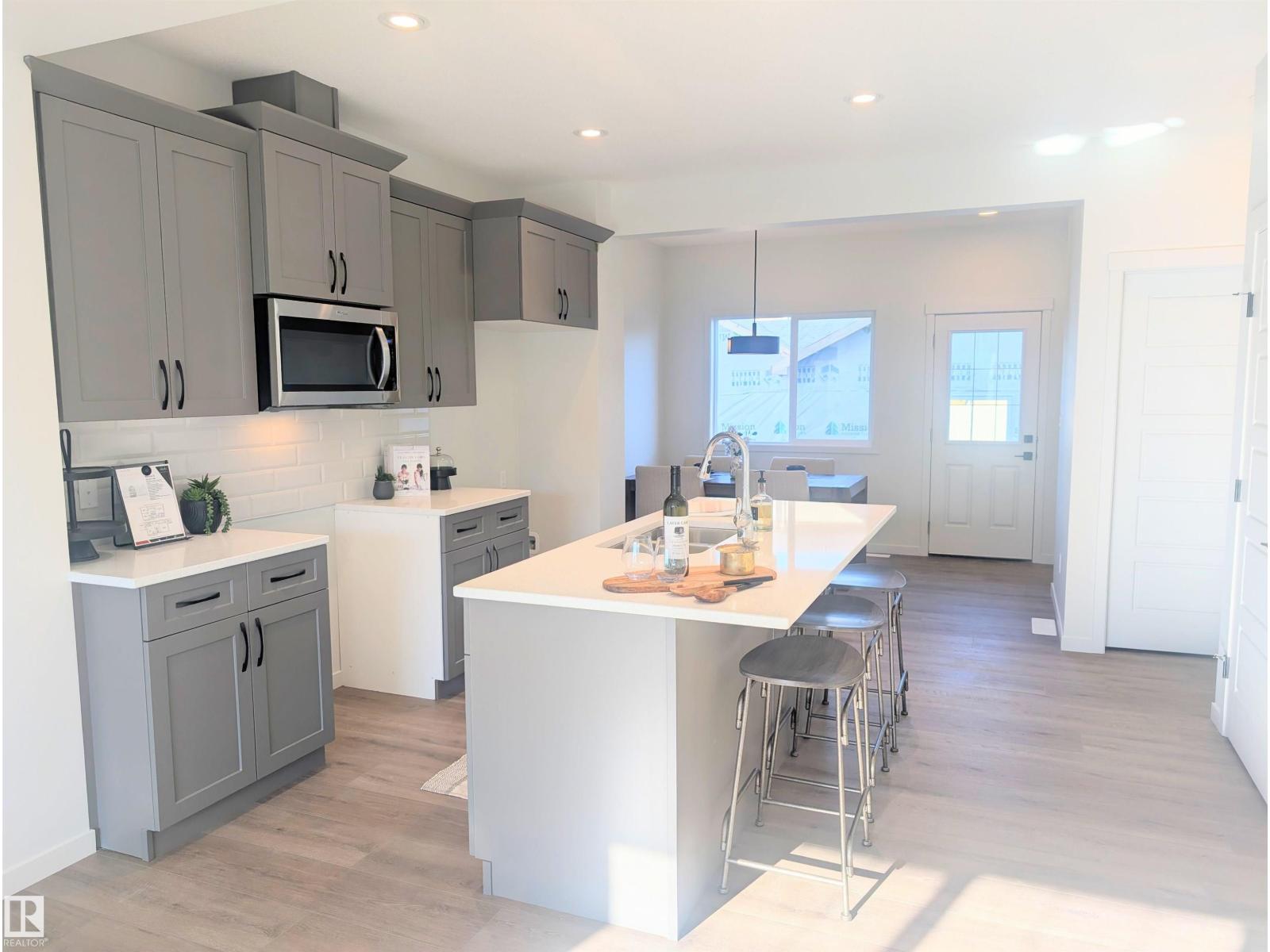 92 Dansereau Wy, Beaumont, Alberta  T4X 3E2 - Photo 2 - E4449284