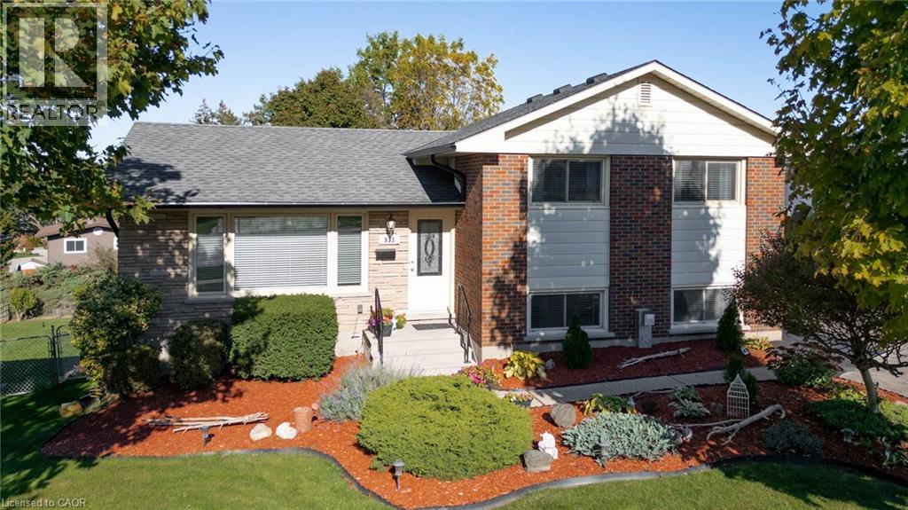 933 Alice Street, Woodstock, Ontario  N4S 2J9 - Photo 2 - 40776457