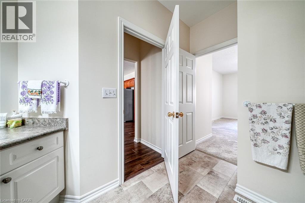 667 Southwood Way Unit# 2, Woodstock, Ontario  N4S 9A6 - Photo 14 - 40771944