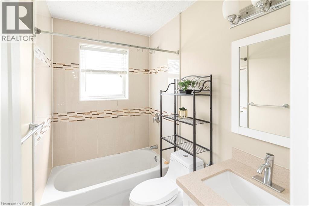 2278 Mount Forest Drive, Burlington, Ontario  L7P 1J2 - Photo 23 - 40782342