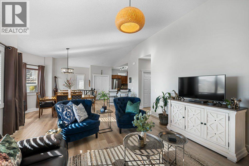 528 Rocky Vista Gardens Nw, Calgary, Alberta  T3G 0B7 - Photo 15 - A2259681