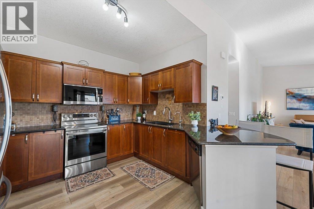 528 Rocky Vista Gardens Nw, Calgary, Alberta  T3G 0B7 - Photo 4 - A2259681