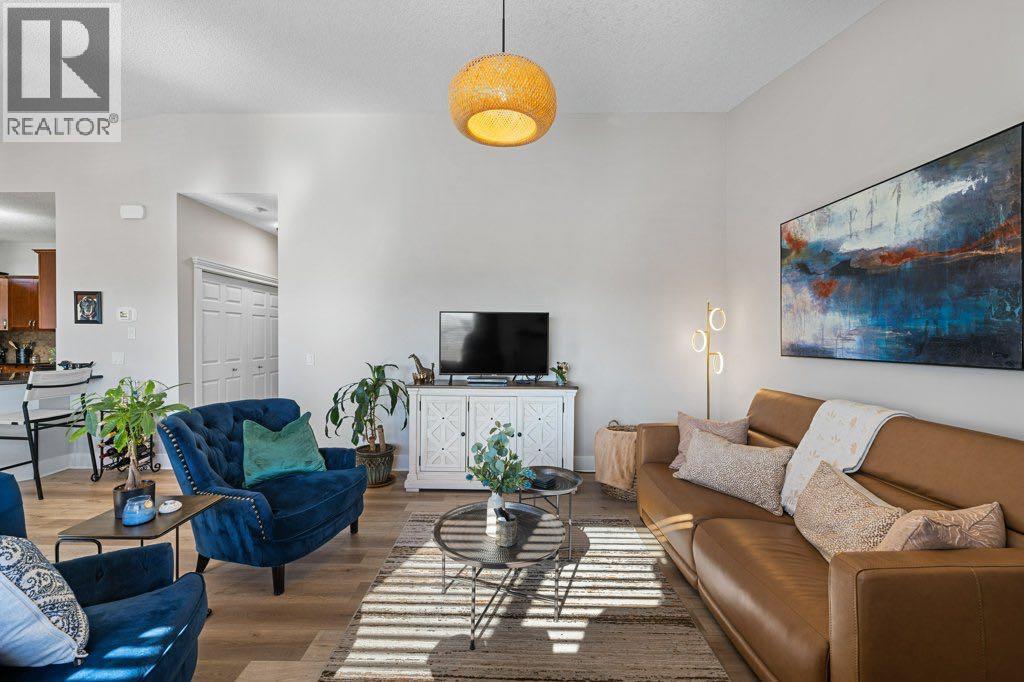 528 Rocky Vista Gardens Nw, Calgary, Alberta  T3G 0B7 - Photo 12 - A2259681