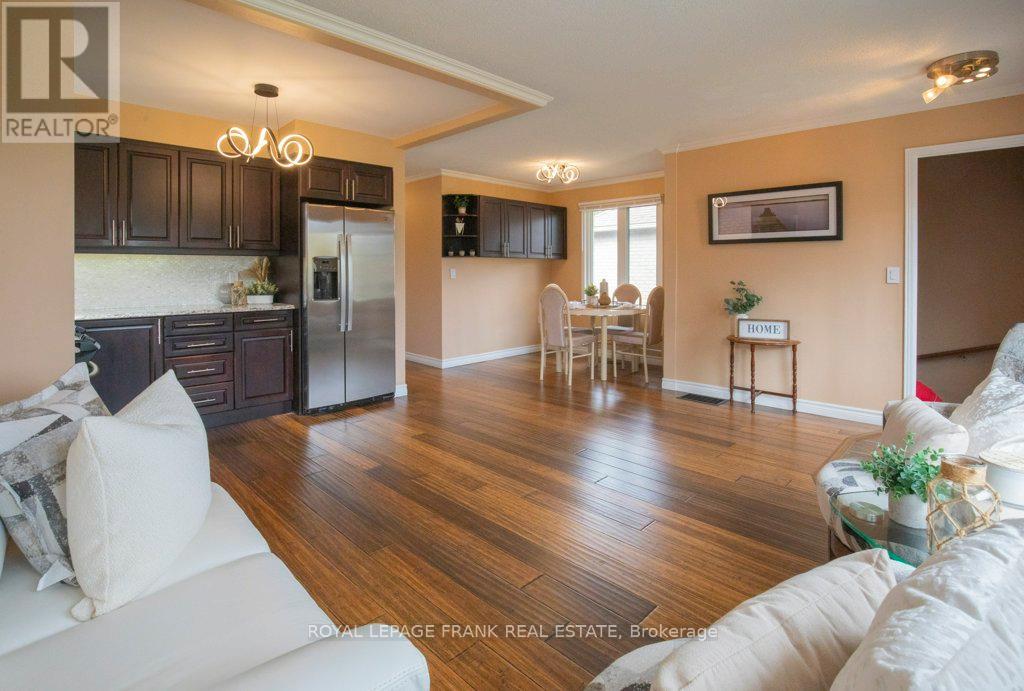 324 Towerhill Road, Peterborough, Ontario  K9H 7R7 - Photo 11 - X12485324