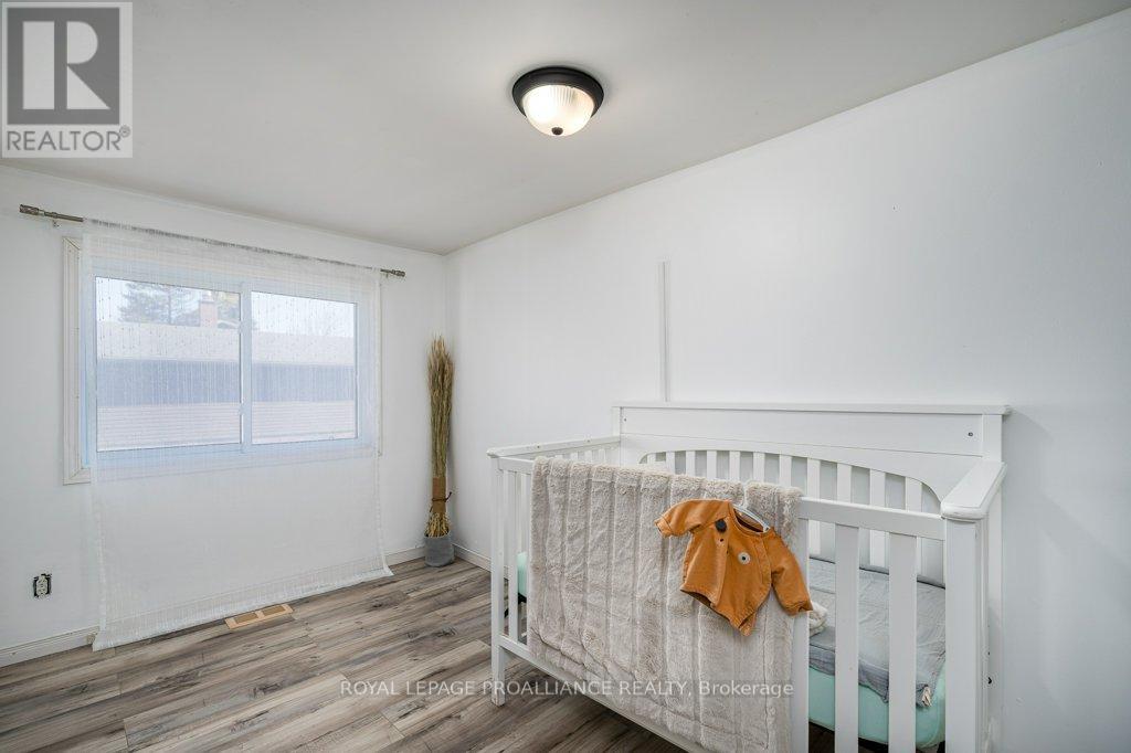 262 South Trent Street, Quinte West, Ontario K0K 1C0 - Photo 12 - X12485381