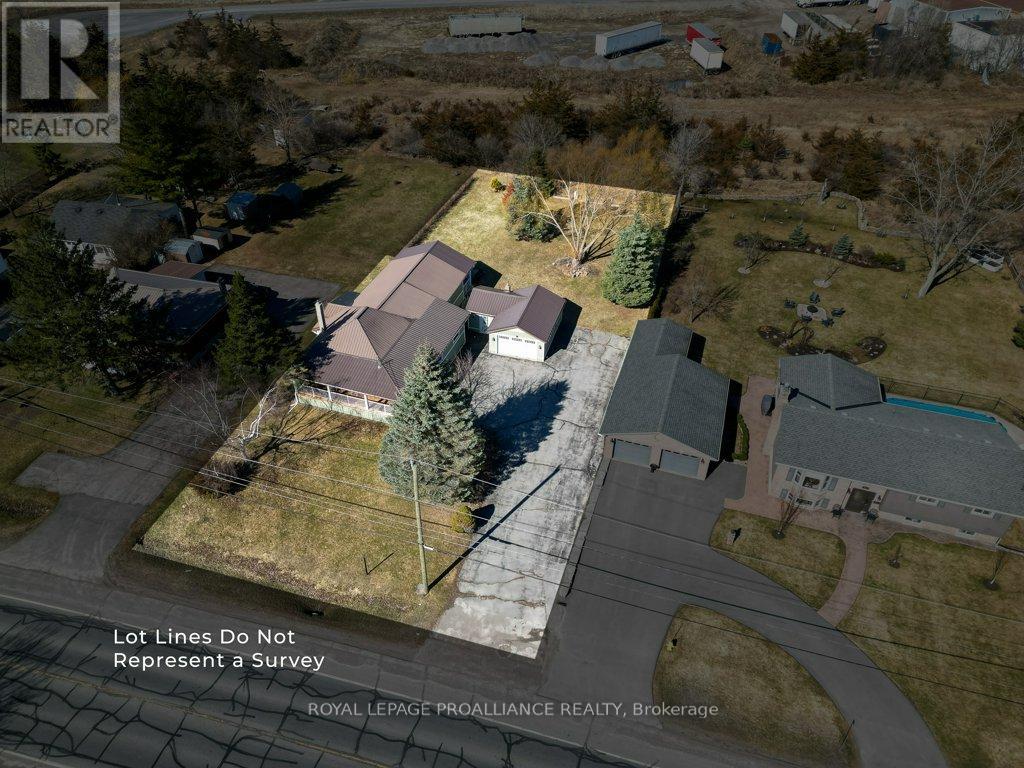 262 South Trent Street, Quinte West, Ontario K0K 1C0 - Photo 38 - X12485381