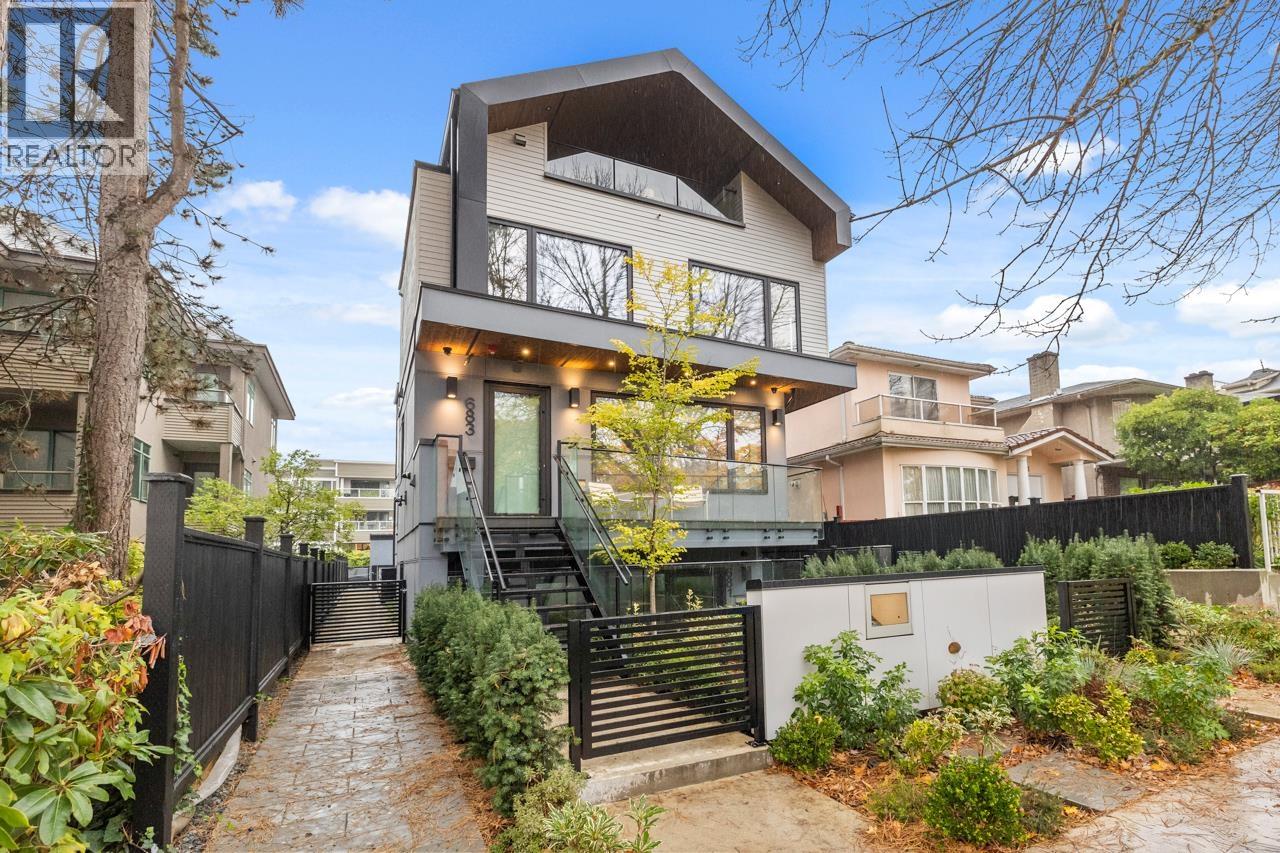 683 W 18TH AVENUE, Vancouver, British Columbia