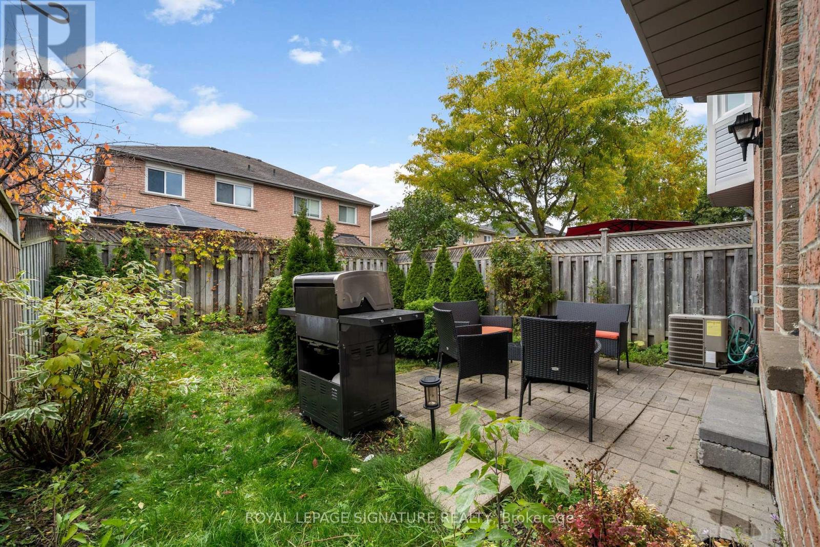 584 Willowick Drive, Newmarket, Ontario  L3X 2A9 - Photo 27 - N12485183