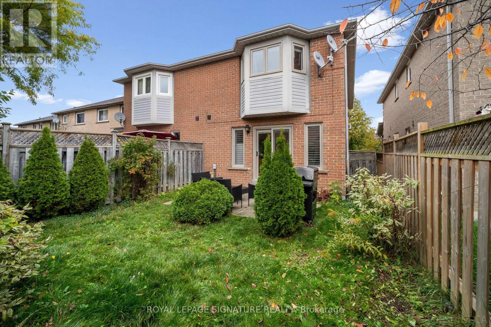 584 Willowick Drive, Newmarket, Ontario  L3X 2A9 - Photo 28 - N12485183