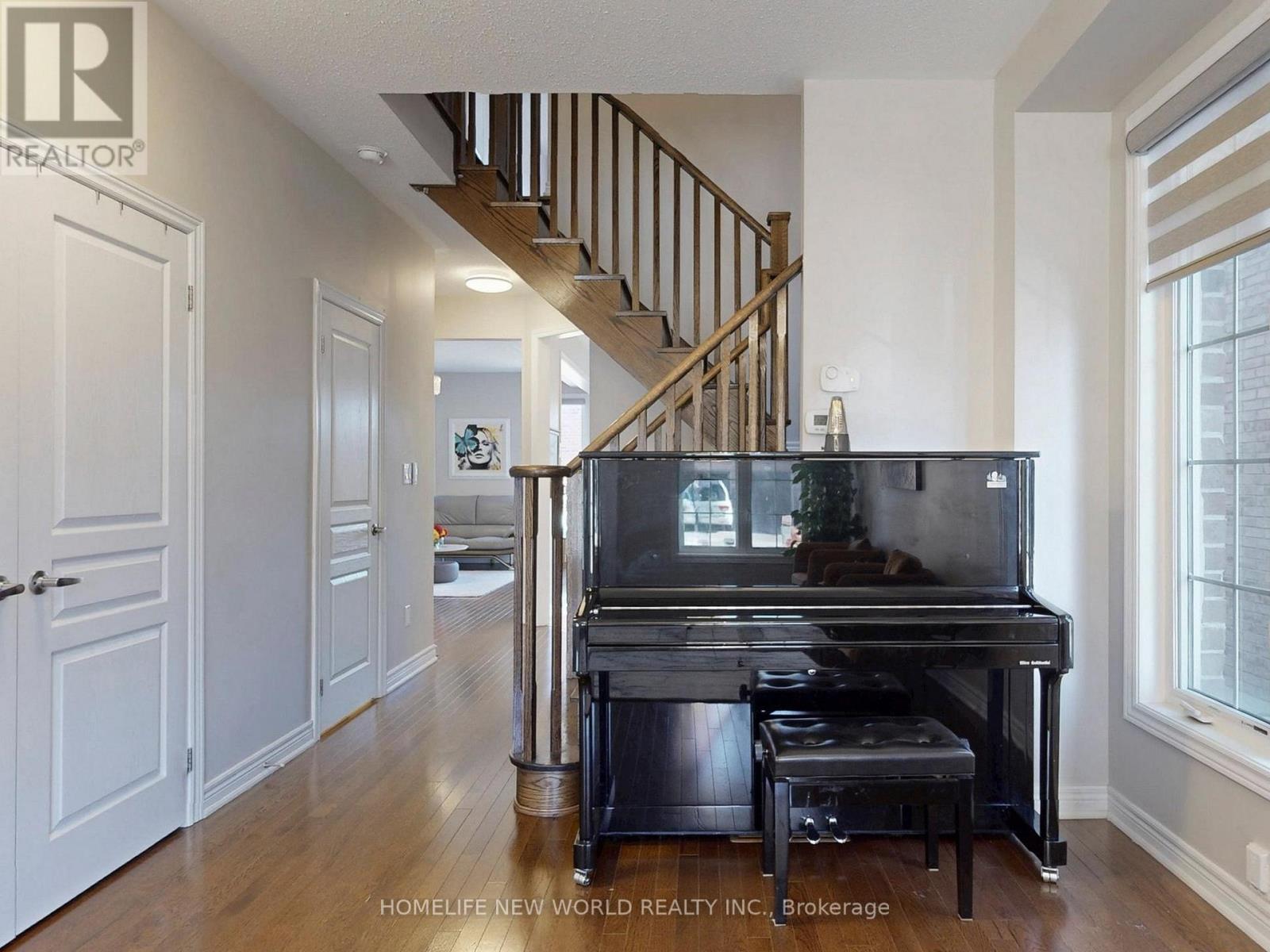 35 Harbord Street, Markham, Ontario  L6C 0X1 - Photo 14 - N12485200